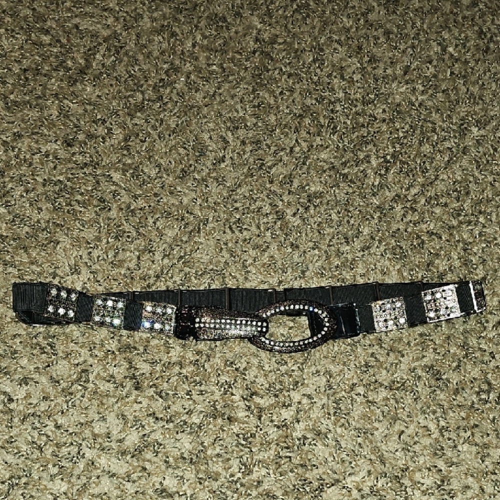 Womens Stretchy Belt With Hook Closure!!! Like New!! Black With Sparkle